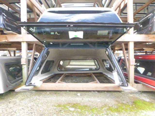 2004-2008 Ford F150 6'6 Black Leer 122 Truck Cap - Image 4