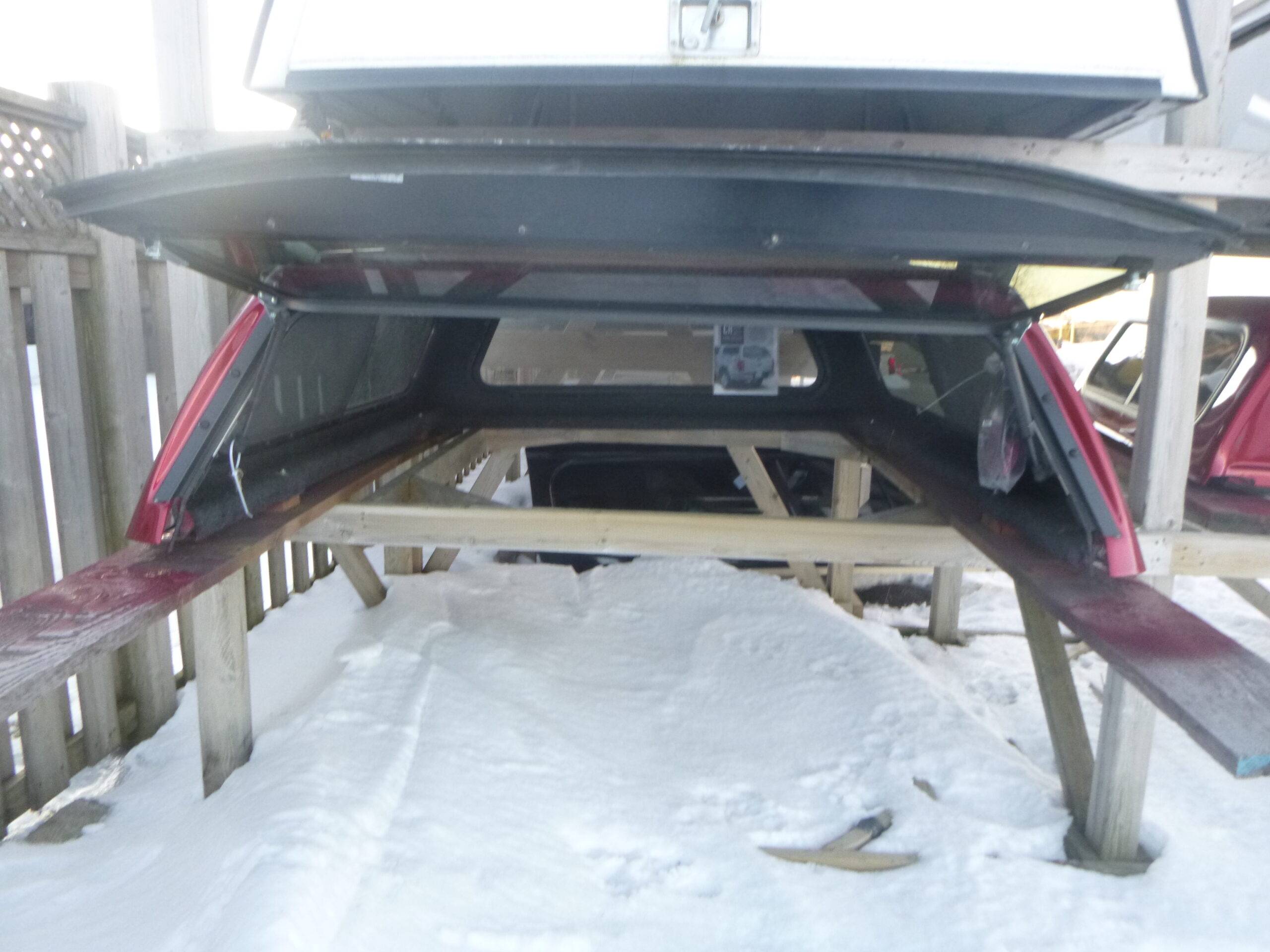 2019 - 2023 Ford Ranger 6' D4 Red Snug Top Truck Cap - Image 4