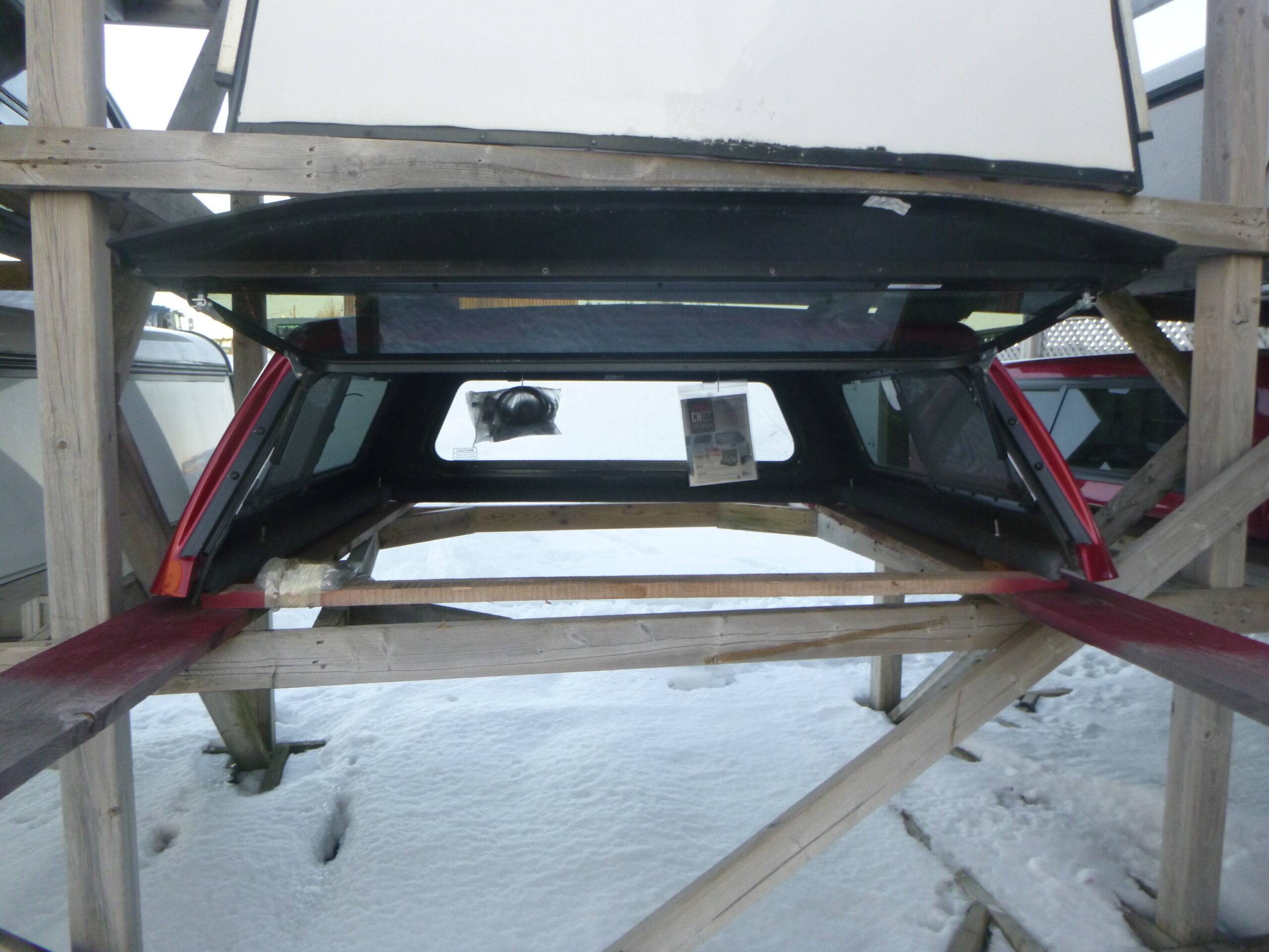 2019 - 2023 Ford Ranger 5' Red Snug Top Truck Cap 4 2019 - 2023 Ford Ranger 5' Red Snug Top Truck Cap - Image 4