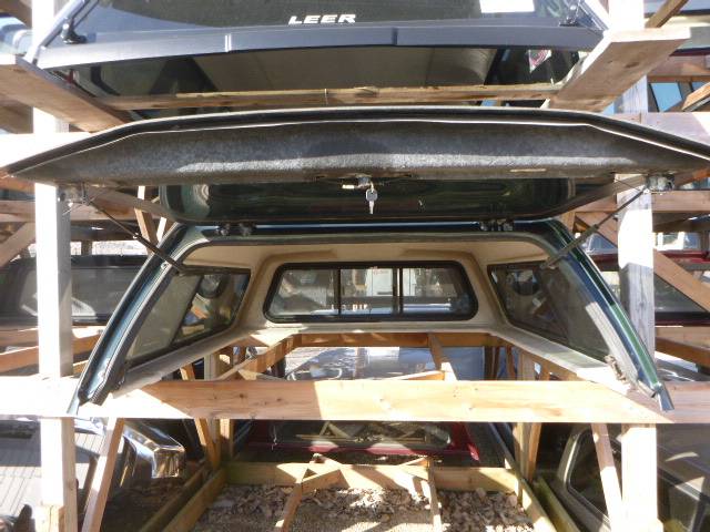 2015 - 2020 Ford F150 6'6 Forest Green Leer 180 Truck Cap 4 2015 - 2020 Ford F150 6'6 Forest Green Leer 180 Truck Cap - Image 4