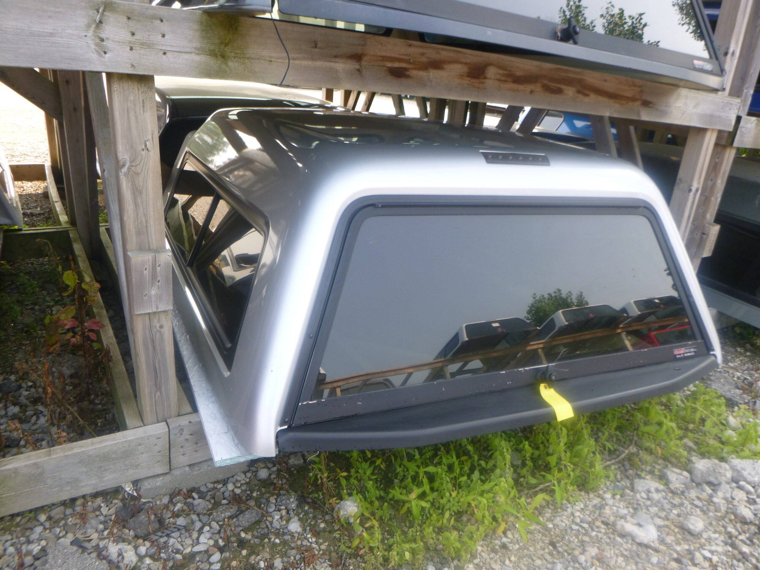 2015 - 2020 Ford F150 6'6 UX Ignot Silver Metallic Fibrobec Truck Cap 3 2015 - 2020 Ford F150 6'6 UX Ignot Silver Metallic Fibrobec Truck Cap - Image 3