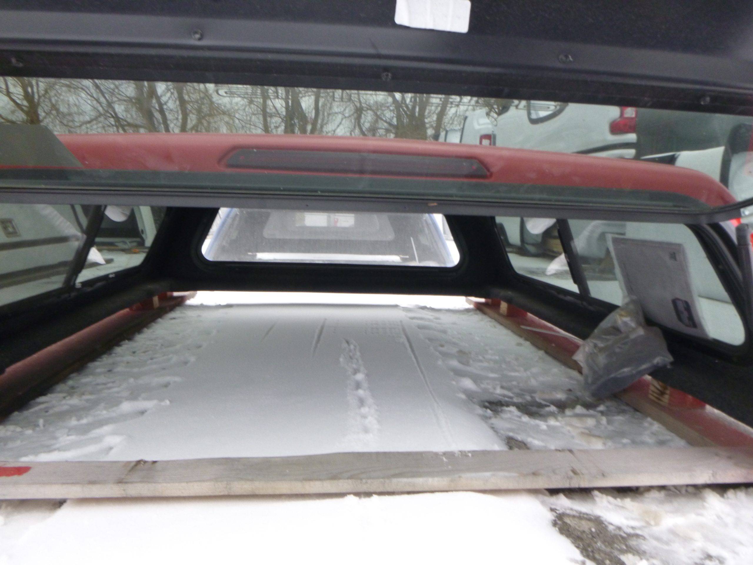 2019 - 2023 Ford Ranger 6' PQ Race Red Snug Top Truck Cap 4 2019 - 2023 Ford Ranger 6' PQ Race Red Snug Top Truck Cap - Image 4