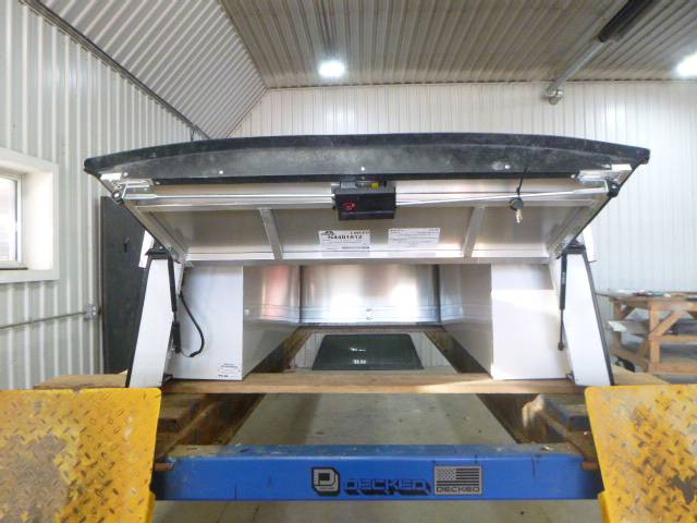 2019 - 2023 Ford Ranger 6' White ARE Contractor Truck Cap 4 2019 - 2023 Ford Ranger 6' White ARE Contractor Truck Cap - Image 4