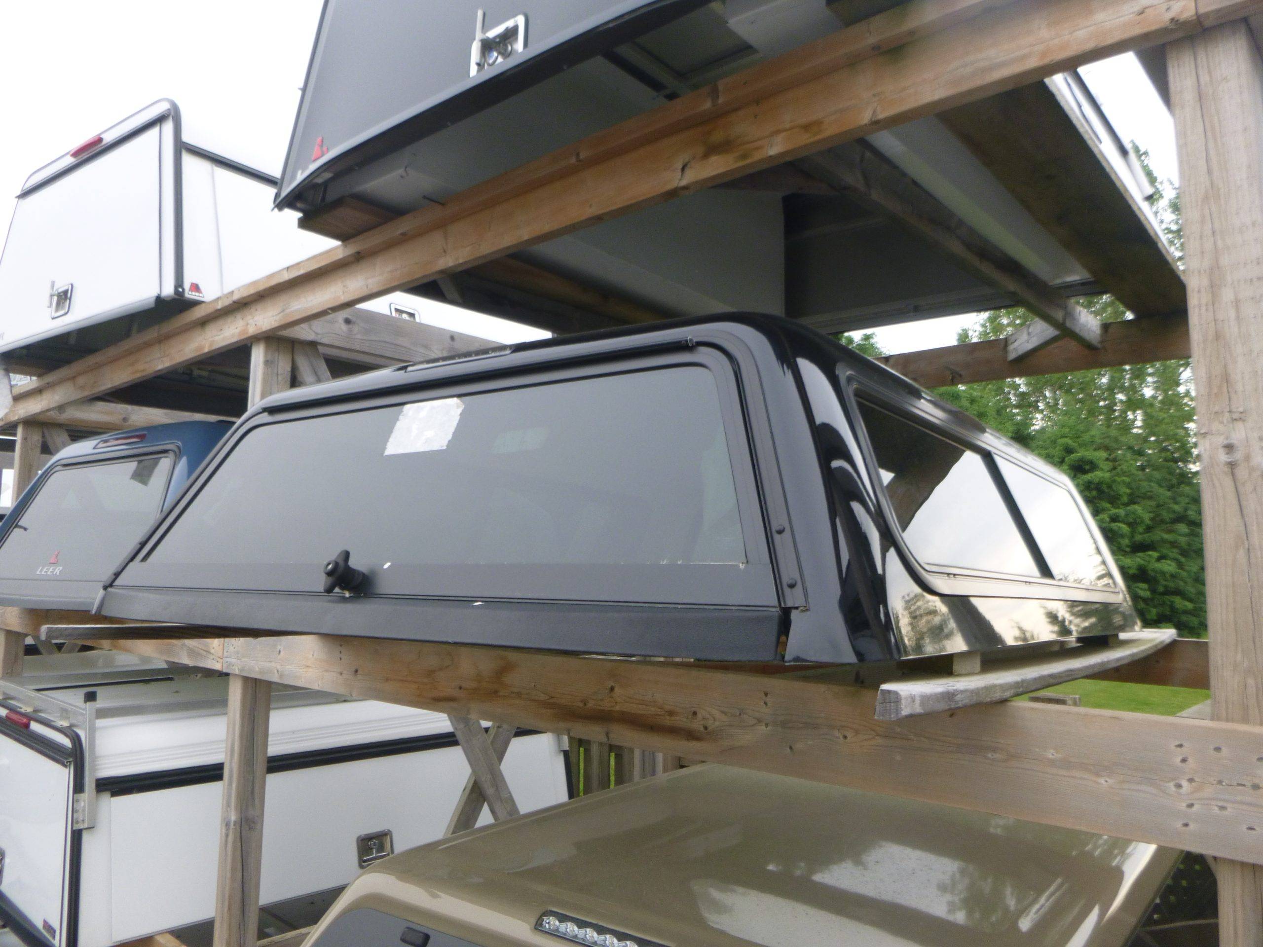 2019 - 2023 Ford Ranger 6' G1 Shadow Black Contour III Truck Cap 3 2019 - 2023 Ford Ranger 6' G1 Shadow Black Contour III Truck Cap - Image 3