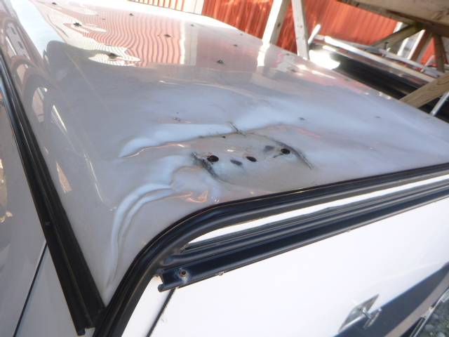 2020 - 2026 Chevrolet Silverado or GMC Sierra 6'9 HD 2500/3500 White Swiss Contractor Truck Cap 6 2020 - 2026 Chevrolet Silverado or GMC Sierra 6'9 HD 2500/3500 White Swiss Contractor Truck Cap - Image 6