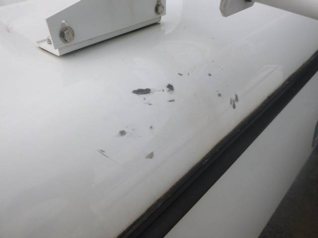 2016 - 2023 Toyota Tacoma 6'2 ARE White Contractor Truck Cap 6 2016 - 2023 Toyota Tacoma 6'2 ARE White Contractor Truck Cap - Image 6