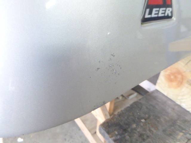 2007 - 2013 GMC Sierra 5'8 Crew Cab Fine Silver Birch Leer100XL Truck Cap - Image 6