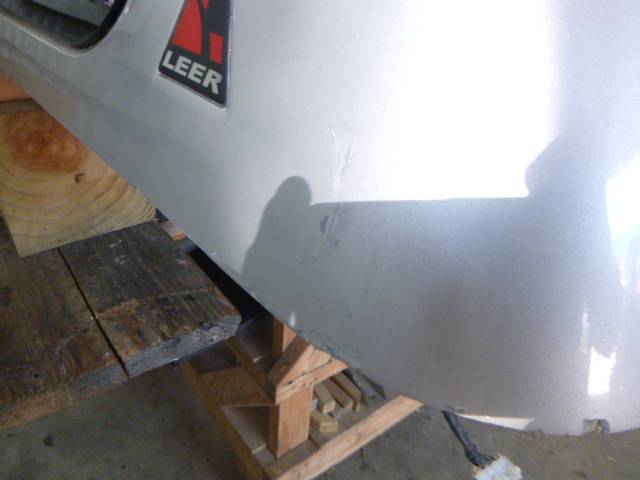 2007 - 2013 GMC Sierra 5'8 Crew Cab Fine Silver Birch Leer100XL Truck Cap - Image 5