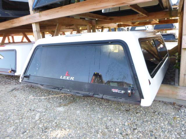 2008 - 2012 Nissan Titan 7' Q10 White Leer100R Truck Cap 3 2008 - 2012 Nissan Titan 7' Q10 White Leer100R Truck Cap - Image 3