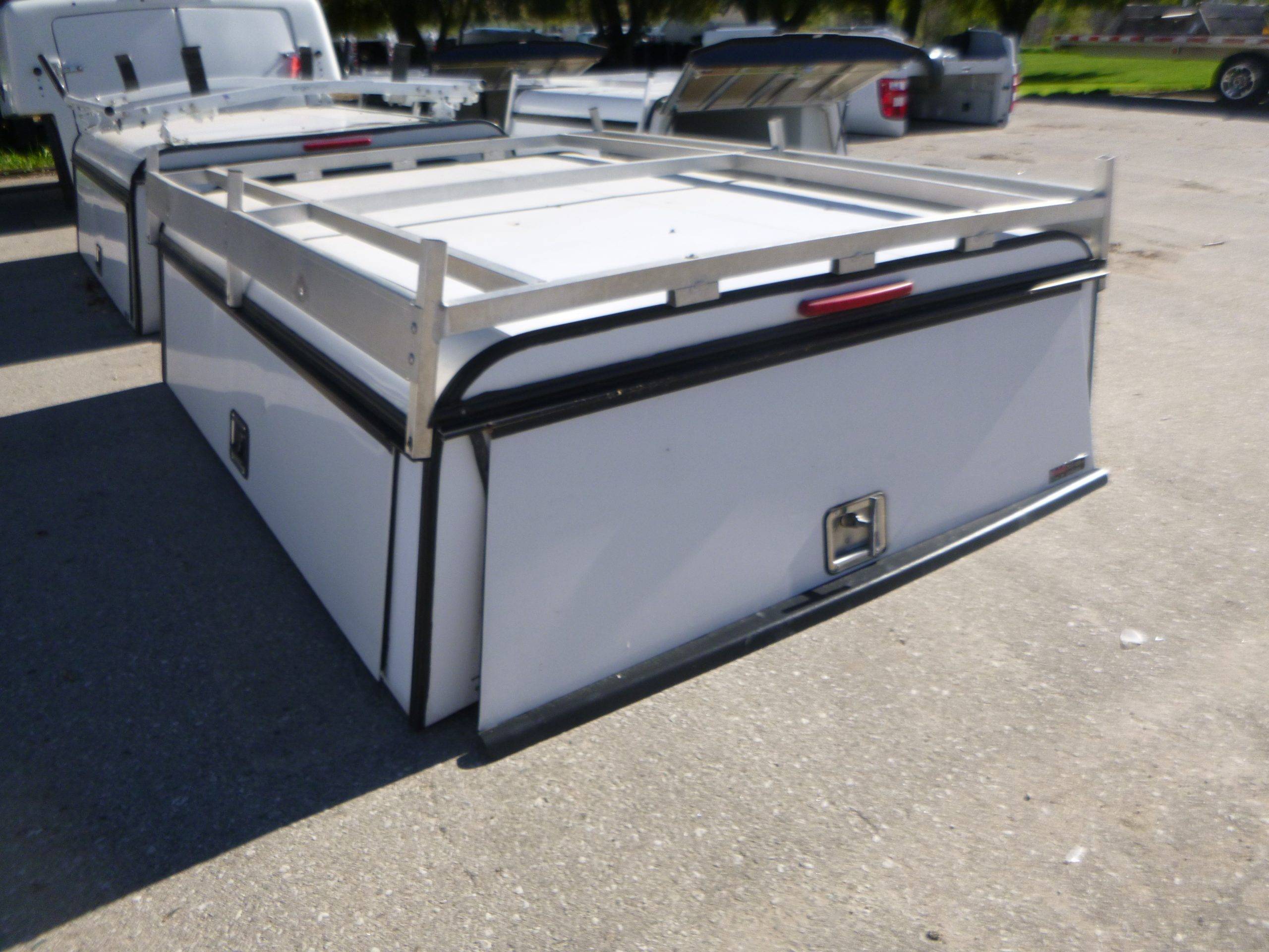 2015 - 2022 Chevrolet Colorado or GMC Canyon 6'2 White ARE Contractor Truck Cap 2 2015 - 2022 Chevrolet Colorado or GMC Canyon 6'2 White ARE Contractor Truck Cap - Image 2