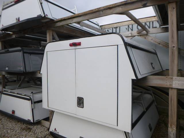 2015 - 2026 Ford F150 6'6 White Leer Contractor Truck Cap 3 2015 - 2026 Ford F150 6'6 White Leer Contractor Truck Cap - Image 3