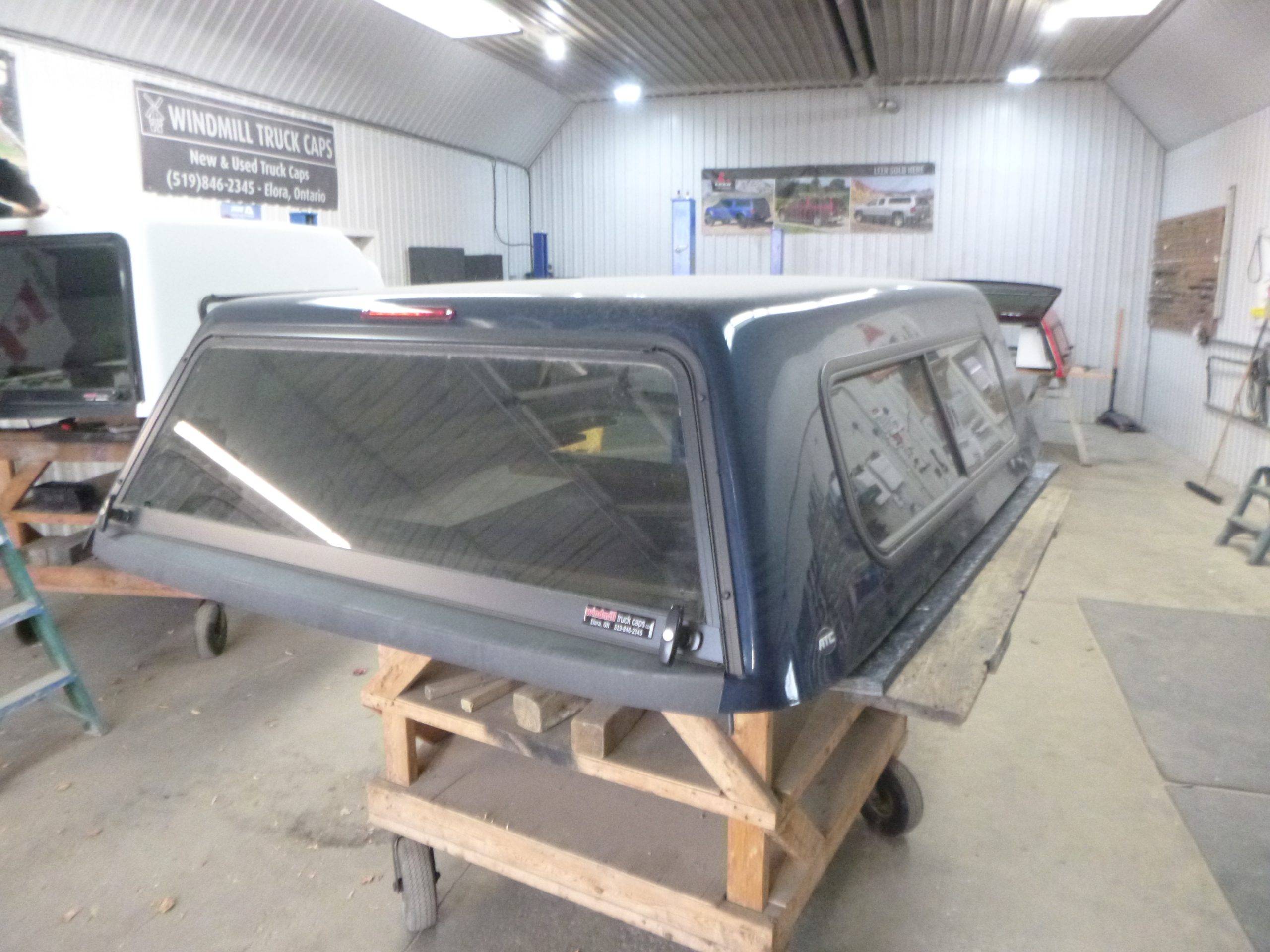 2020 - 2026 Chevrolet Silverado HD 2500/3500 6'9 GAO Northsky Blue Truck Cap 3 2020 - 2026 Chevrolet Silverado HD 2500/3500 6'9 GAO Northsky Blue Truck Cap - Image 3