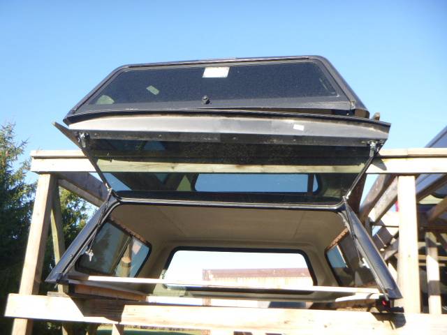 2020 - 2026 Chevrolet Silverado HD 2500/3500 6'9 GAO Northsky Blue Truck Cap 4 2020 - 2026 Chevrolet Silverado HD 2500/3500 6'9 GAO Northsky Blue Truck Cap - Image 4