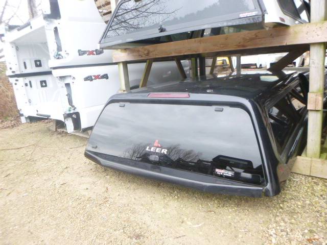 2015 - 2020 Ford F150 8' UM Agate Black Leer100XR Truck Cap 3 2015 - 2020 Ford F150 8' UM Agate Black Leer100XR Truck Cap - Image 3