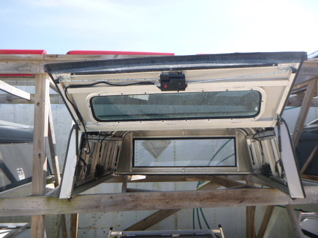 2021 - 2026 Ford F150 5'6 Grey ARE Contractor Truck Cap 4 2021 - 2026 Ford F150 5'6 Grey ARE Contractor Truck Cap - Image 4