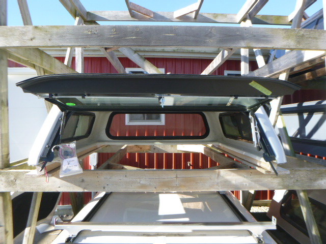 2022 - 2026 Ford Maverick NEW 5' YZ White Ranch Truck Cap - Image 4