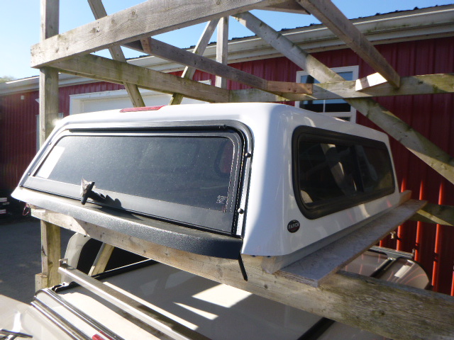 2022 - 2026 Ford Maverick NEW 5' YZ White Ranch Truck Cap - Image 3