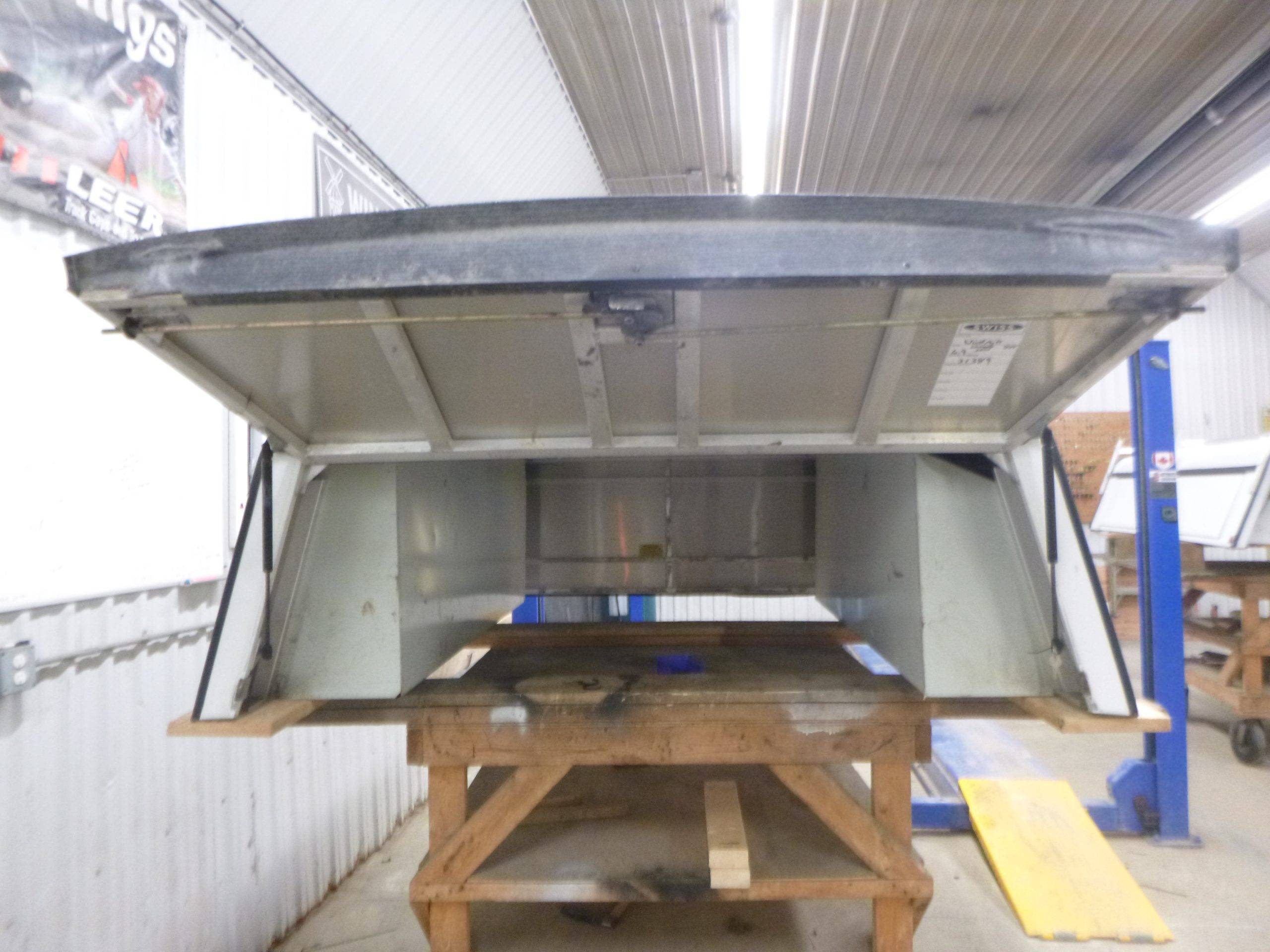 2020 - 2026 Chevrolet Silverado or GMC Sierra HD 2500/3500 6'9 White Swiss Contractor Truck Cap 4 2020 - 2026 Chevrolet Silverado or GMC Sierra HD 2500/3500 6'9 White Swiss Contractor Truck Cap - Image 4