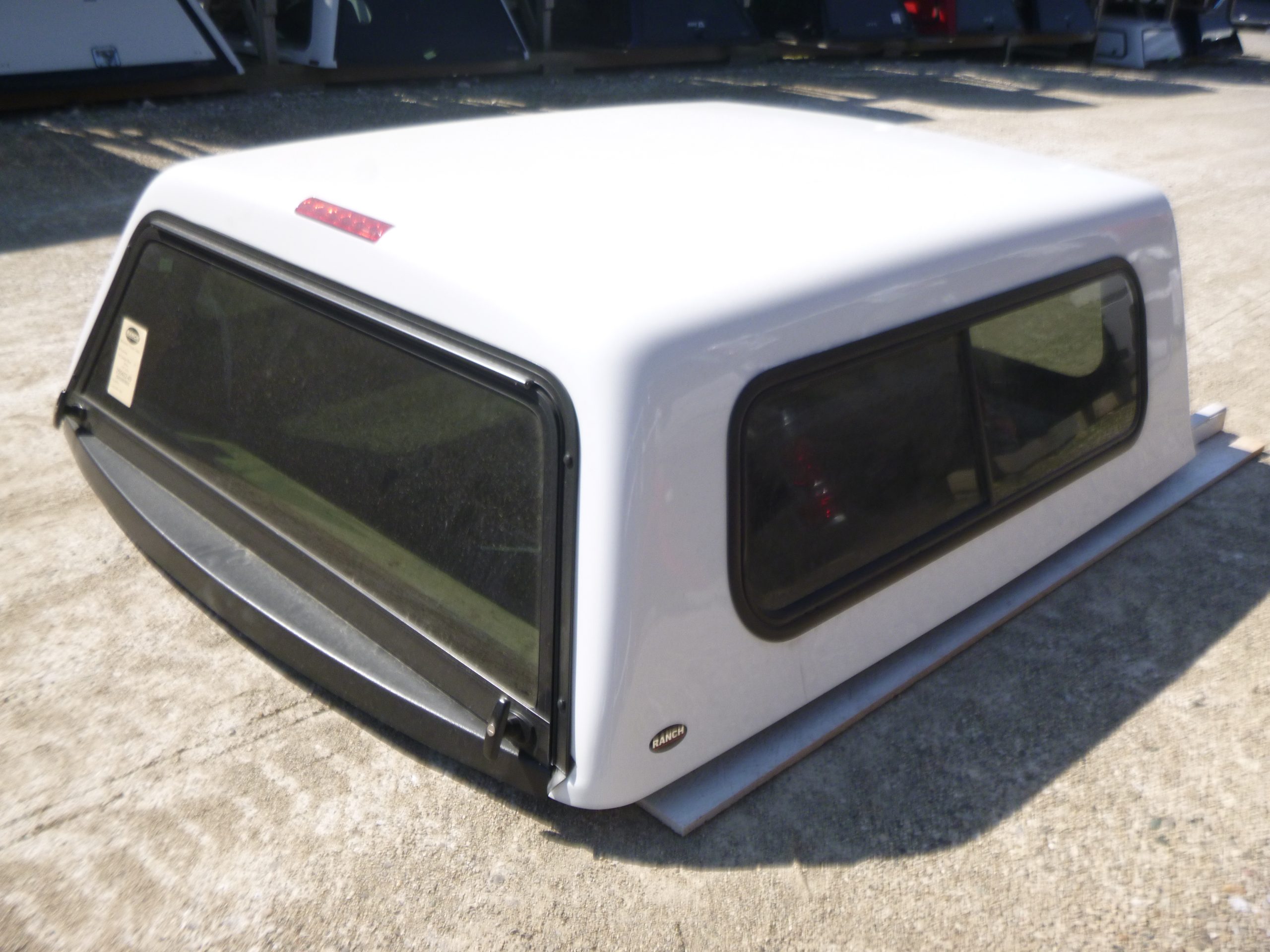 Dodge Ram NEW 6'4 PW7 White Ranch Truck Cap 3 Dodge Ram NEW 6'4 PW7 White Ranch Truck Cap - Image 3