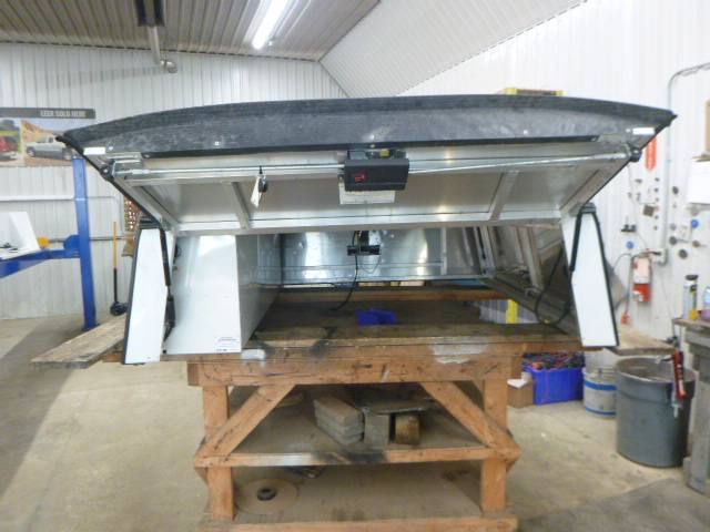 2019 - 2023 Ford Ranger 5' White ARE Contractor Truck Cap 4 2019 - 2023 Ford Ranger 5' White ARE Contractor Truck Cap - Image 4