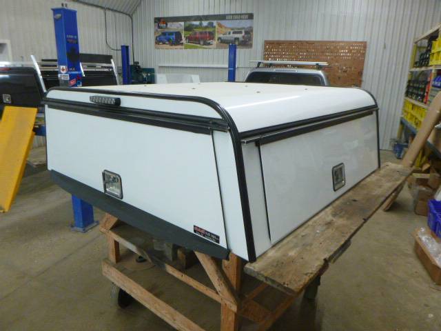 2019 - 2023 Ford Ranger 5' White ARE Contractor Truck Cap 3 2019 - 2023 Ford Ranger 5' White ARE Contractor Truck Cap - Image 3