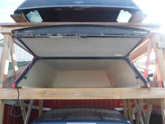 2019 - 2026 Chevrolet Silverado 1500 5'8 G7C Pull Me Over Red ARE Truck Cap 4 2019 - 2026 Chevrolet Silverado 1500 5'8 G7C Pull Me Over Red ARE Truck Cap - Image 4