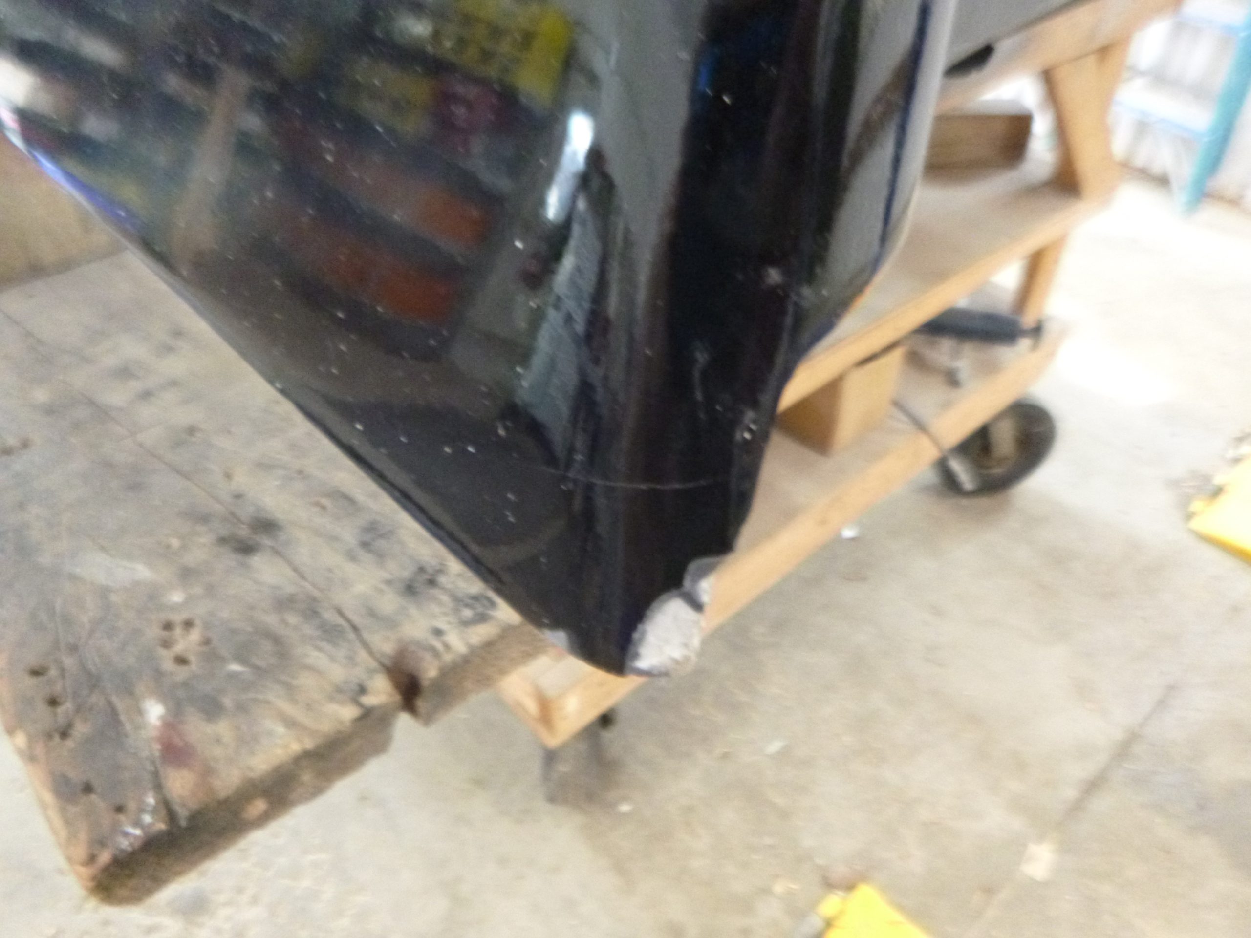 2014 - 2018 GMC Sierra or Chevrolet Silverado 6'6 41 Black Leer Legend Truck Cap 5 2014 - 2018 GMC Sierra or Chevrolet Silverado 6'6 41 Black Leer Legend Truck Cap - Image 5