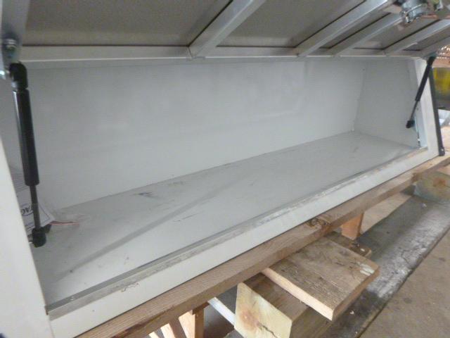 2023 - 2026 GMC Canyon or Chevrolet Colorado 5'2 White Leer Contractor Truck Cap - Image 7