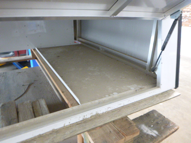 2019 - 2026 GMC Sierra or Chevrolet Silverado 1500 6'6 White ARE Contractor Truck Cap 6 2019 - 2026 GMC Sierra or Chevrolet Silverado 1500 6'6 White ARE Contractor Truck Cap - Image 6