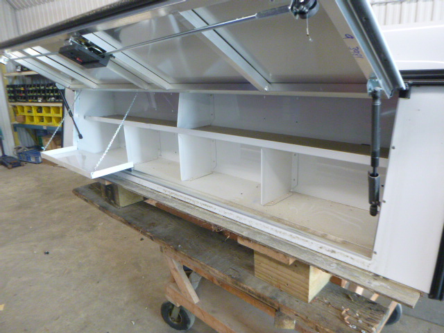 2019 - 2026 GMC Sierra or Chevrolet Silverado 1500 6'6 White ARE Contractor Truck Cap 7 2019 - 2026 GMC Sierra or Chevrolet Silverado 1500 6'6 White ARE Contractor Truck Cap - Image 7