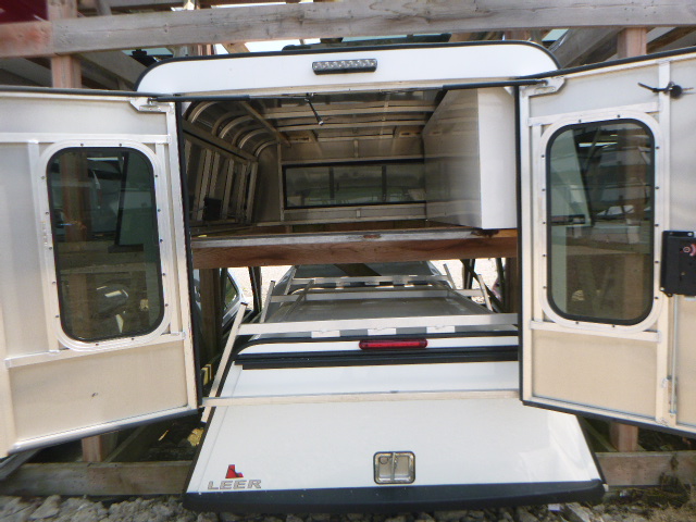 2019 - 2023 Ford Ranger 6' White ARE Contractor Truck Cap 4 2019 - 2023 Ford Ranger 6' White ARE Contractor Truck Cap - Image 4