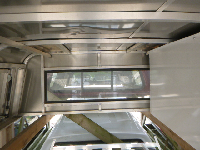 2019 - 2023 Ford Ranger 6' White ARE Contractor Truck Cap 5 2019 - 2023 Ford Ranger 6' White ARE Contractor Truck Cap - Image 5