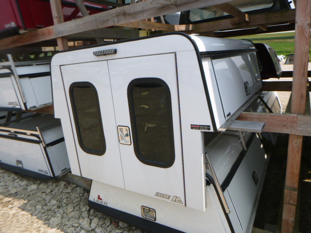 2019 - 2023 Ford Ranger 6' White ARE Contractor Truck Cap 3 2019 - 2023 Ford Ranger 6' White ARE Contractor Truck Cap - Image 3