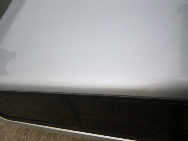 2014 - 2018 GMC Sierra or Chevrolet Silverado 6'6 GAN Silver Leer Legend Truck Cap - Image 8