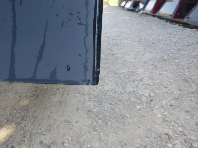 2017 - 2022 Ford Superduty F250/350/450 6'9 G1 Absolute Black Leer Legend Truck Cap 7 2017 - 2022 Ford Superduty F250/350/450 6'9 G1 Absolute Black Leer Legend Truck Cap - Image 7