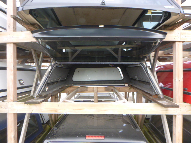 2009 - 2018 Dodge Ram 6'4 PFA Tan Leer100RCC Truck Cap 5 2009 - 2018 Dodge Ram 6'4 PFA Tan Leer100RCC Truck Cap - Image 5