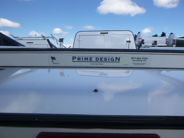 2017 - 2022 Ford Superduty F250/350/450 6'9 White ARE Contractor Truck Cap 6 2017 - 2022 Ford Superduty F250/350/450 6'9 White ARE Contractor Truck Cap - Image 6