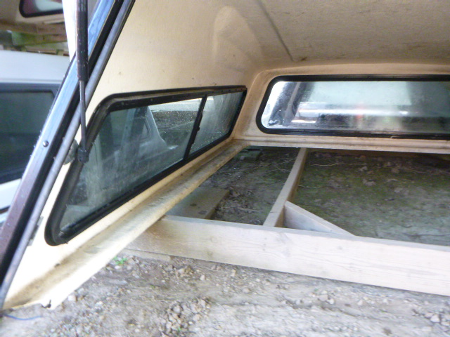 2015 - 2020 Ford F150 6'6 E2 Magma Red Fibrobec High Rise Truck Cap 6 2015 - 2020 Ford F150 6'6 E2 Magma Red Fibrobec High Rise Truck Cap - Image 6