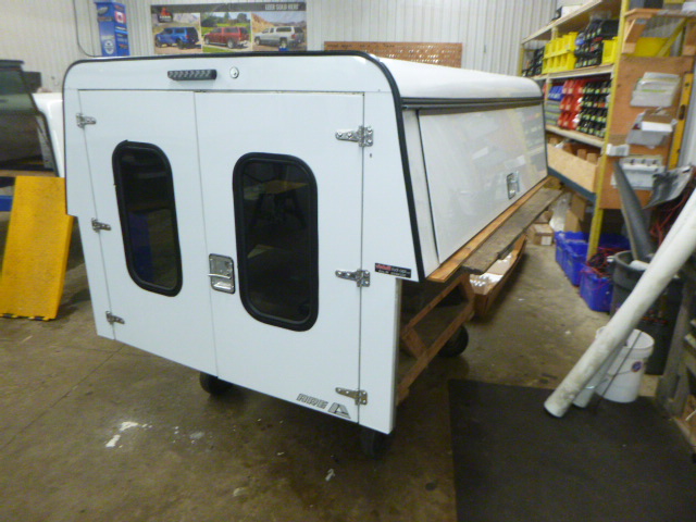 2019 - 2026 Chevrolet Silverado or GMC Sierra 1500 8' White ARE Contractor Truck Cap 3 2019 - 2026 Chevrolet Silverado or GMC Sierra 1500 8' White ARE Contractor Truck Cap - Image 3