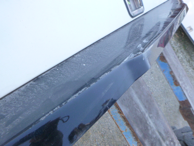 2017 - 2022 Ford Superduty F250/350/450 6'9 White Leer High rise Contractor Truck Cap 10 2017 - 2022 Ford Superduty F250/350/450 6'9 White Leer High rise Contractor Truck Cap - Image 10