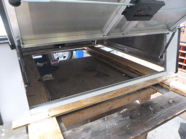 2022 - 2026 Ford Maverick 5' White ARE Contractor Truck Cap - Image 5