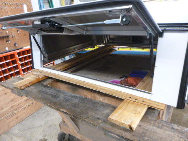 2022 - 2026 Ford Maverick 5' White ARE Contractor Truck Cap - Image 6