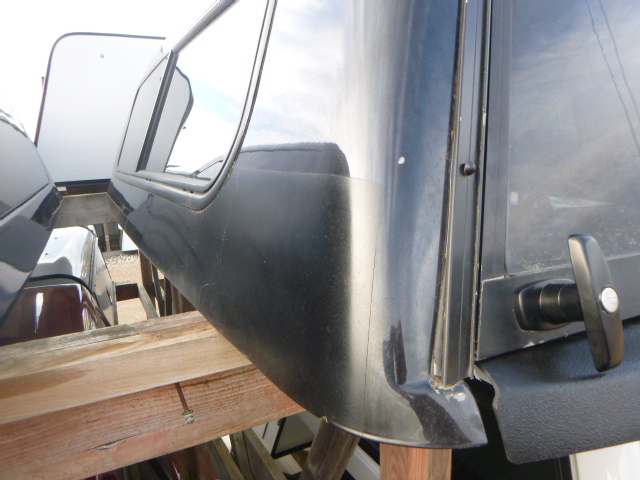 2009 - 2018 Dodge Ram 6'4 Black Ranch Truck Cap 6 2009 - 2018 Dodge Ram 6'4 Black Ranch Truck Cap - Image 6