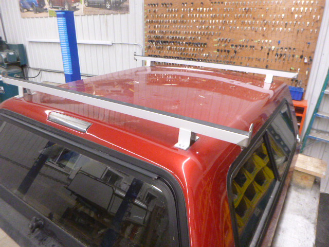 2019 - 2023 Ford Ranger 5' D4 Lucid Red Fibrobec Truck Cap - Image 5