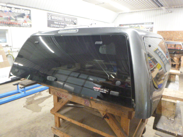 2005 - 2012 Nissan Frontier 6'2 K27 Structural Grey Leer100XQ Truck Cap - Image 3