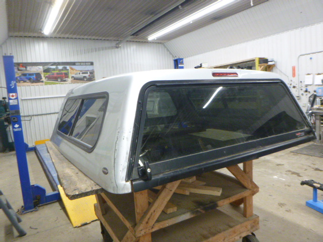 2009 - 2014 Ford F150 5'6 UX Ignot Silver Ranch Truck Cap - Image 3