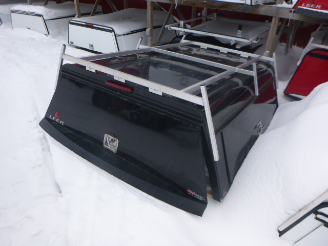 2019 - 2026 GMC Sierra 1500 6'6 Black Leer Contractor Truck Cap 3 2019 - 2026 GMC Sierra 1500 6'6 Black Leer Contractor Truck Cap - Image 3