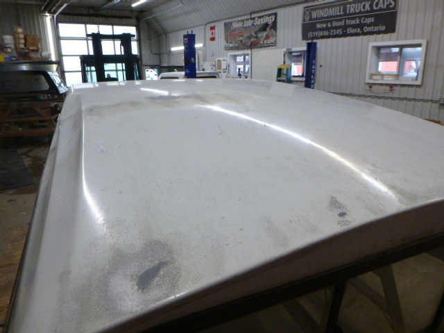 2014 - 2018 GMC Sierra or Chevrolet Silverado 6'6 White Fibrobec Highrise Truck Cap 7 2014 - 2018 GMC Sierra or Chevrolet Silverado 6'6 White Fibrobec Highrise Truck Cap - Image 7