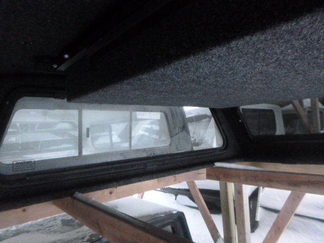 2009 - 2014 Ford F150 6'6 UJ Sterling Grey Leer100XQ Truck Cap 7 2009 - 2014 Ford F150 6'6 UJ Sterling Grey Leer100XQ Truck Cap - Image 7