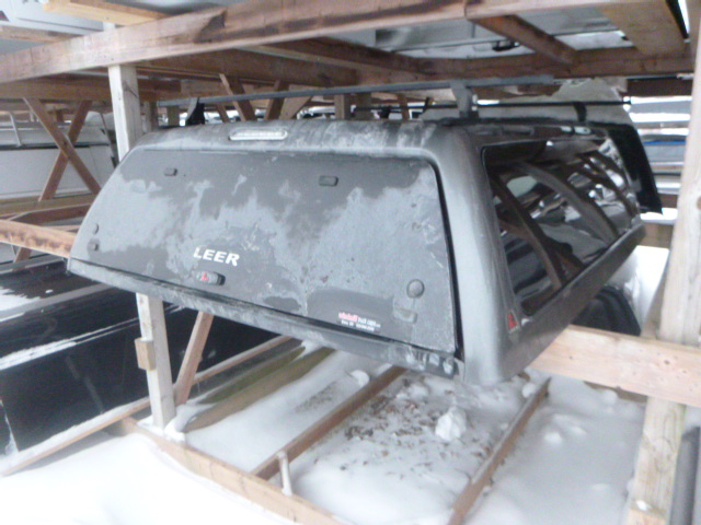 2009 - 2014 Ford F150 6'6 UJ Sterling Grey Leer100XQ Truck Cap 3 2009 - 2014 Ford F150 6'6 UJ Sterling Grey Leer100XQ Truck Cap - Image 3